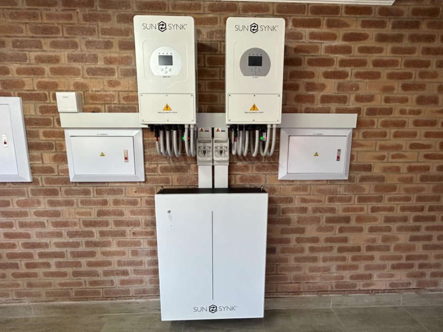 4 Bedroom Property for Sale in Wavecrest Eastern Cape